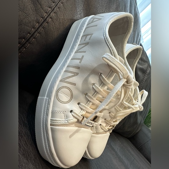 Valentino Shoes - Picture 6 of 8